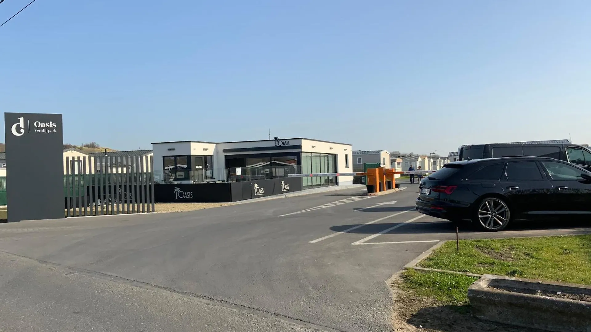 Campsite Camping Oasis 2 Slpk Caravan 'Topaz' Hotel Ostend