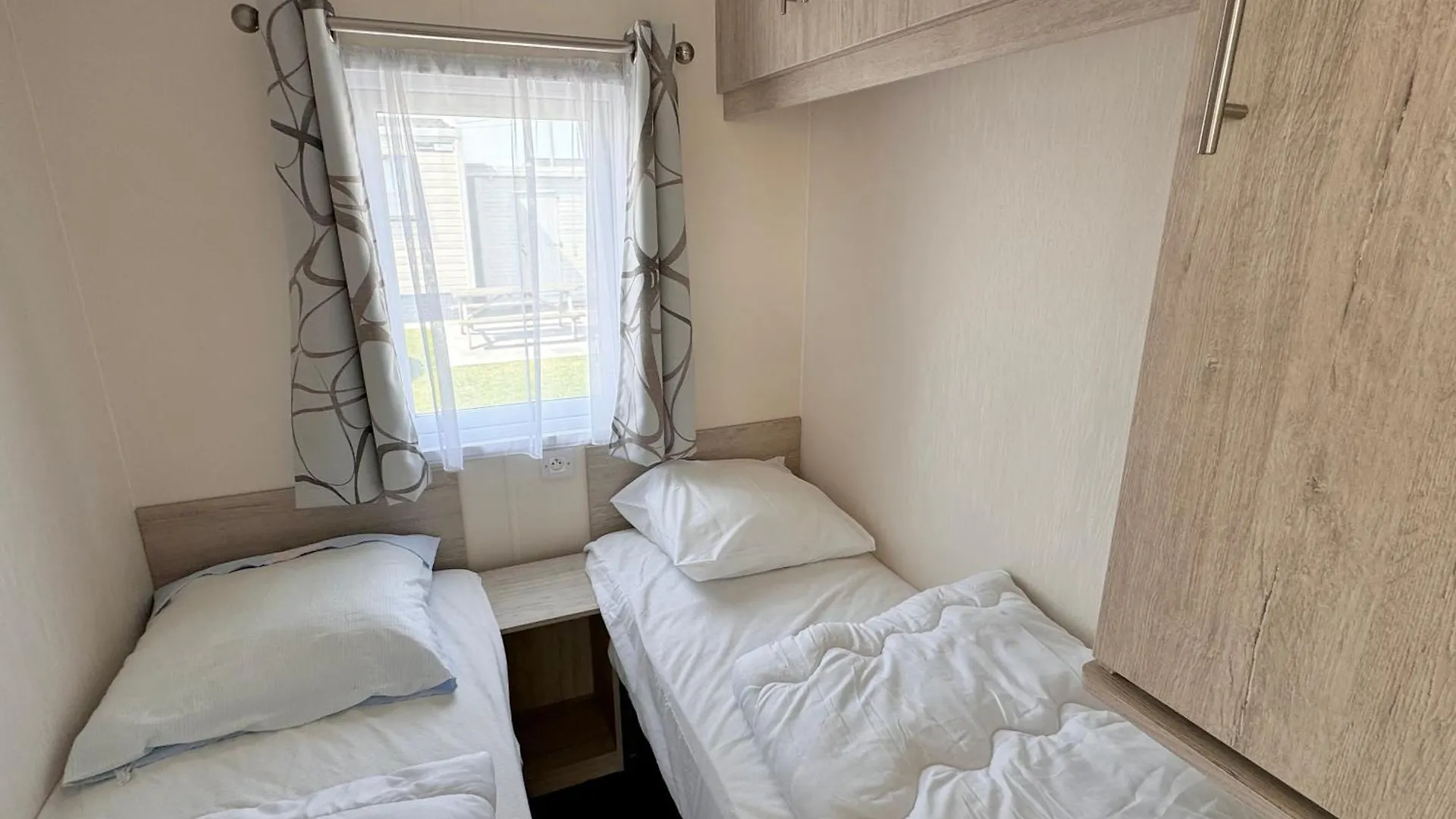 Camping Oasis 2 Slpk Caravan 'Topaz' Hotel Ostend Belgium