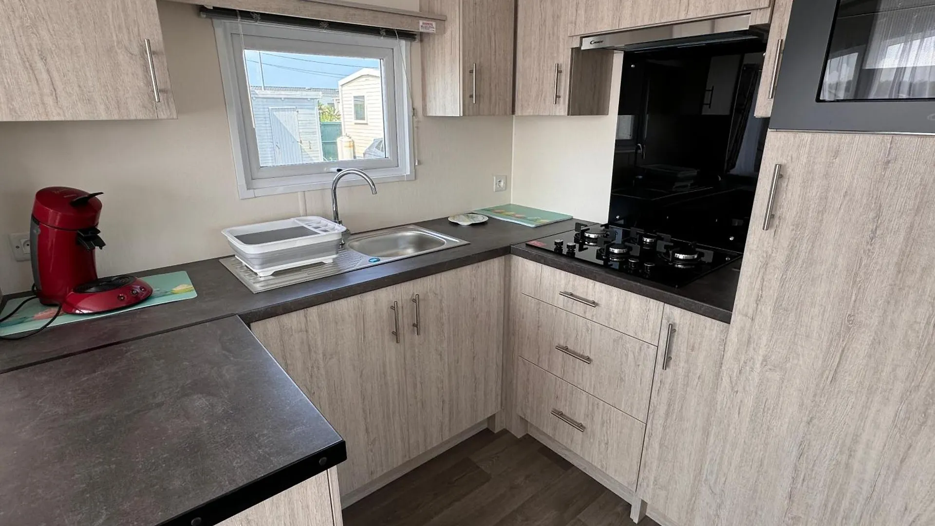 Camping Oasis 2 Slpk Caravan 'Topaz' Hotel Ostend Campsite